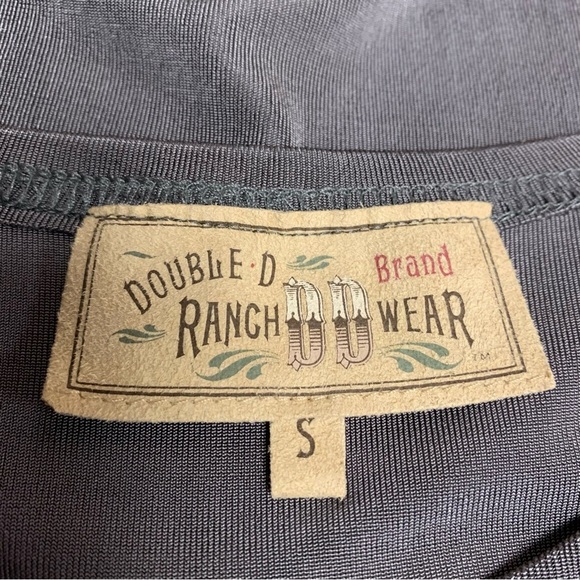 Double D ranchwear dark gray shimmery color short sleeve dry clean only - Picture 4 of 8